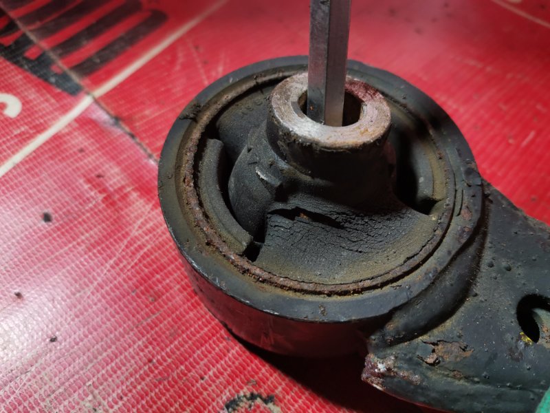 Рычаг подвески нижний, 2200 рублей, Красноярск