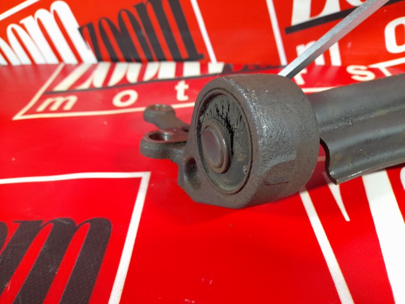 Рычаг подвески нижний, 1000 рублей, Красноярск