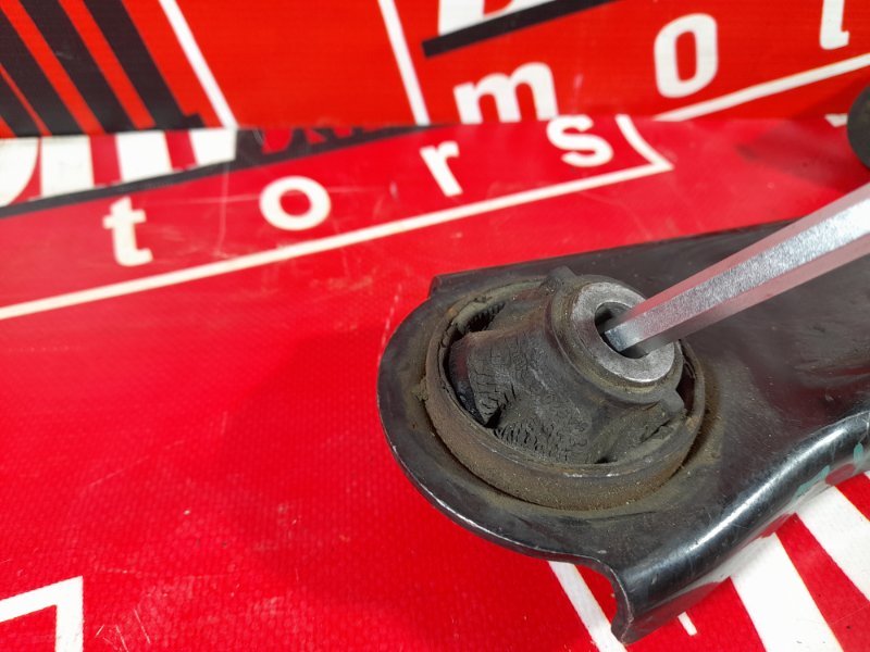 Рычаг подвески нижний, 1000 рублей, Красноярск