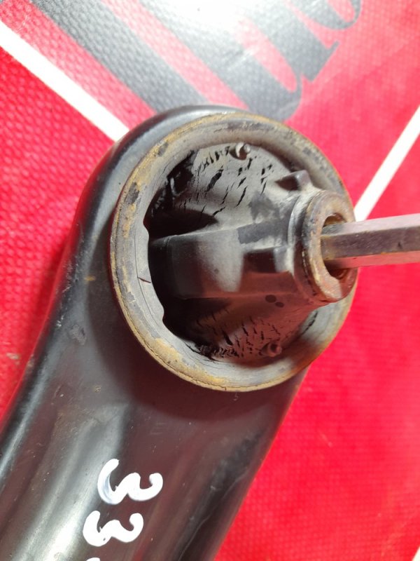 Рычаг подвески нижний, 1600 рублей, Красноярск