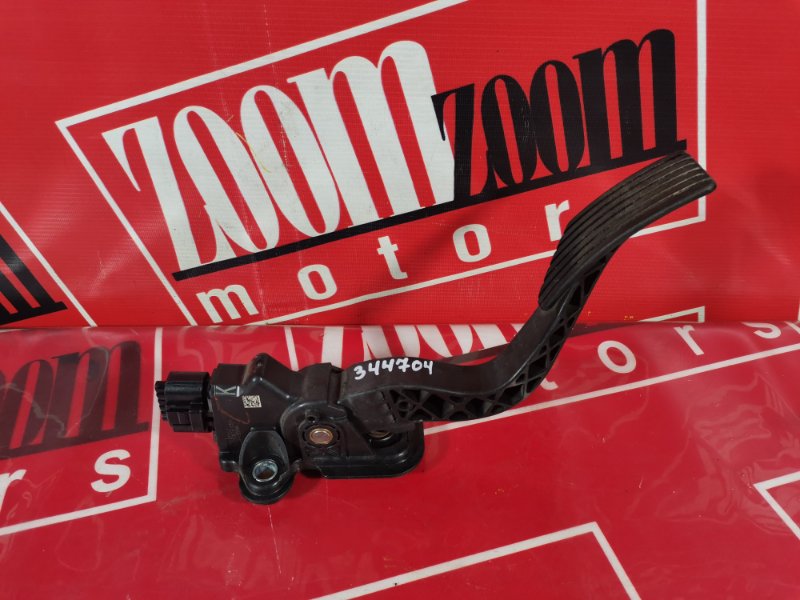 Педаль газа, 1000 рублей, Красноярск