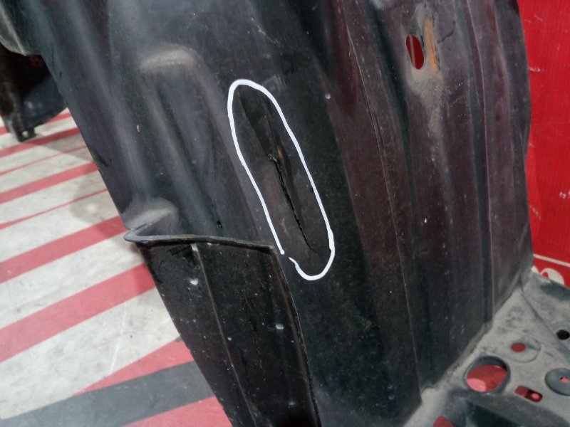 Подкрылок, 1900 рублей, Красноярск