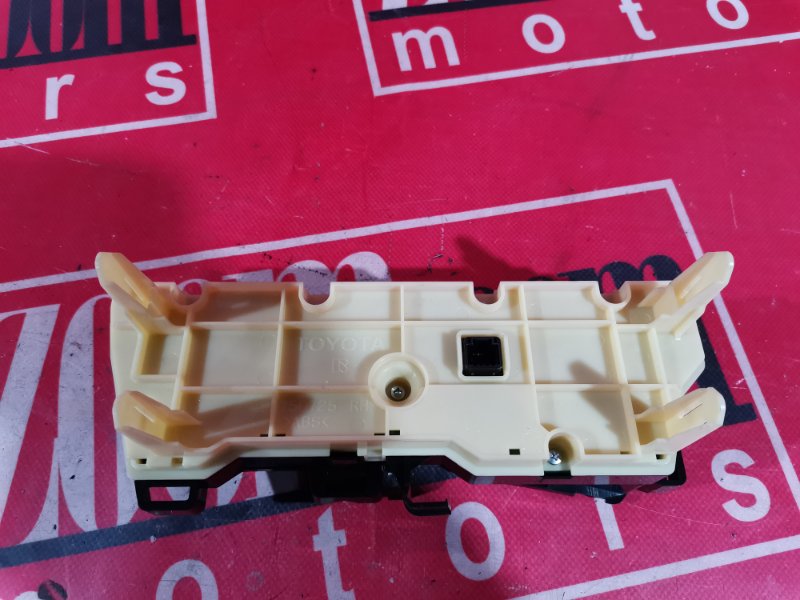 Блок управления климат-контролем, 500 рублей, Красноярск