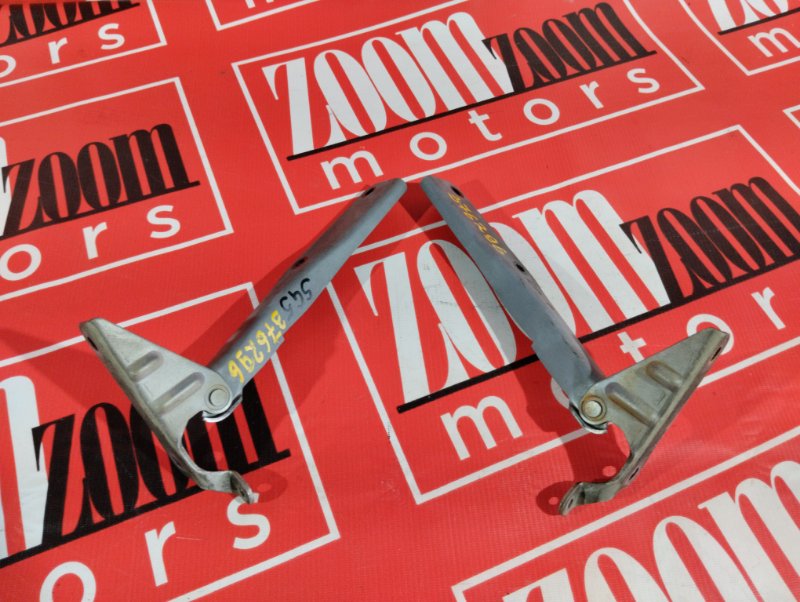 Петля (Шарнир капота), 500 рублей, Красноярск