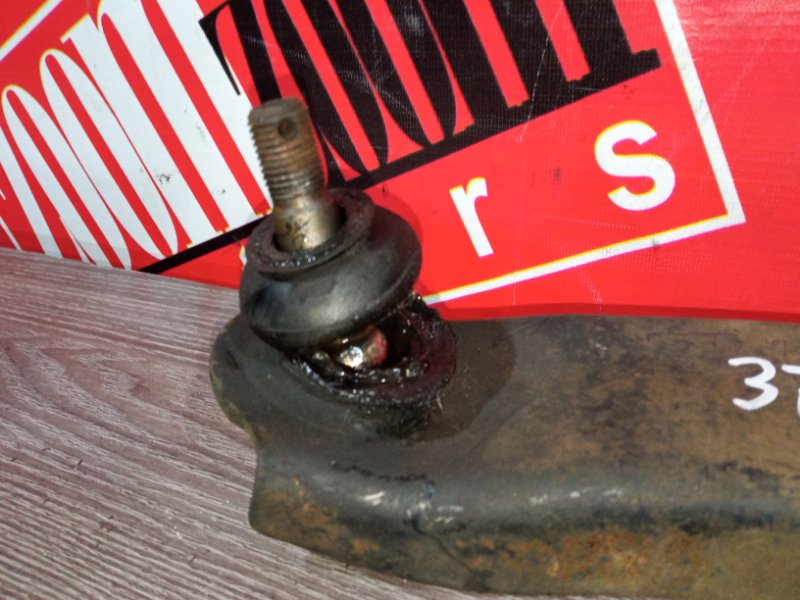 Рычаг подвески нижний, 2300 рублей, Красноярск