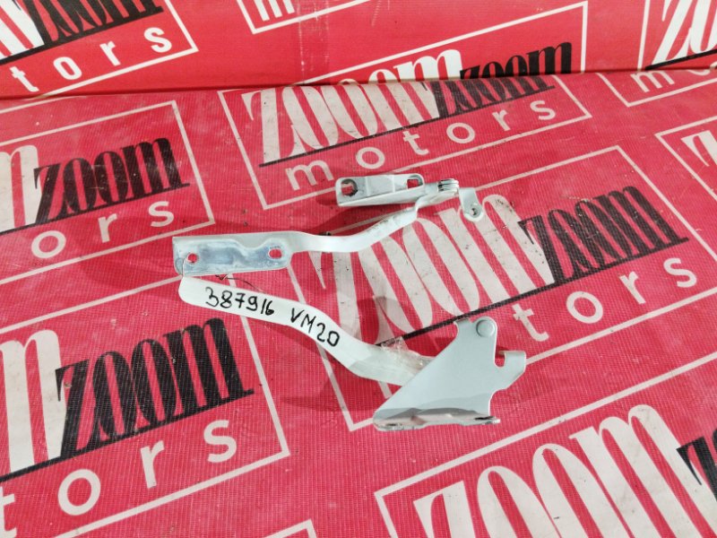 Петля (Шарнир капота), 2400 рублей, Красноярск