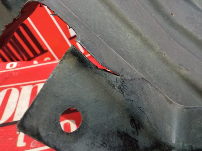 Подкрылок, 300 рублей, Красноярск