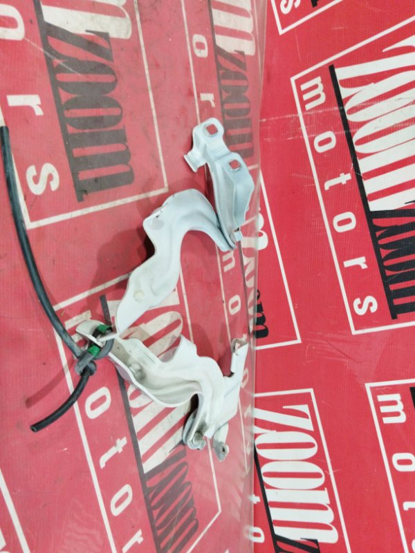 Петля (Шарнир капота), 2900 рублей, Красноярск