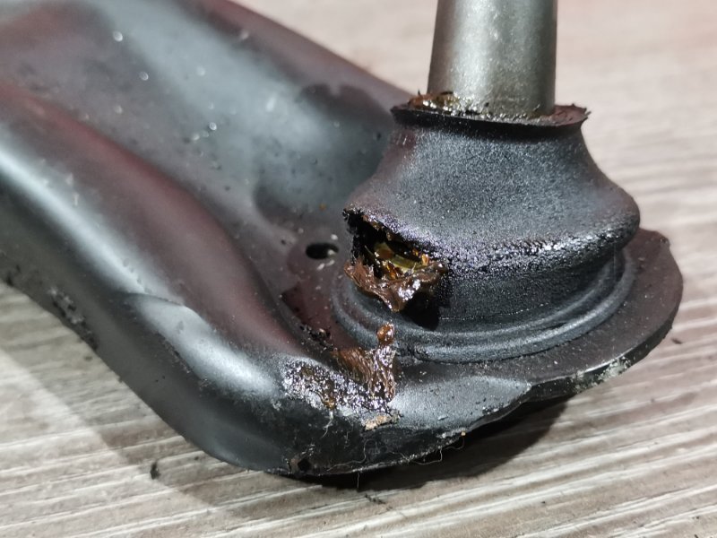 Рычаг подвески нижний, 1000 рублей, Красноярск