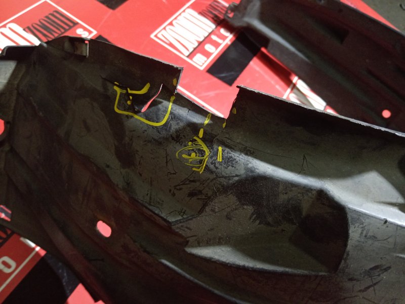 Подкрылок, 500 рублей, Красноярск