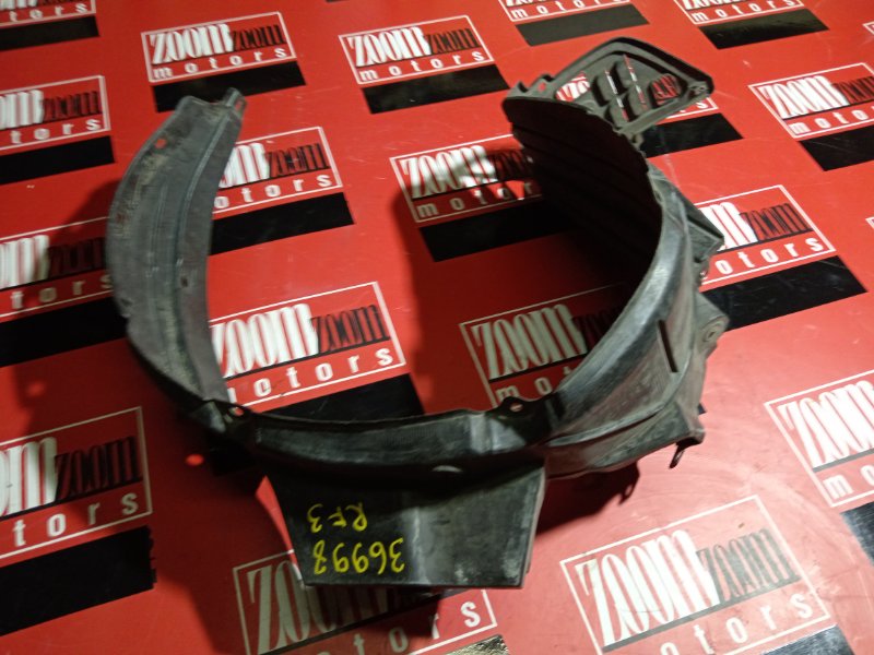 Подкрылок, 500 рублей, Красноярск