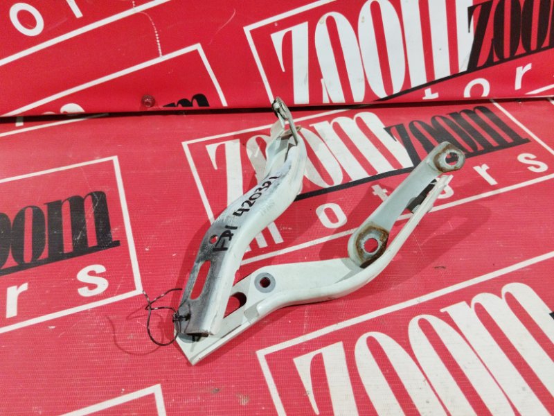 Петля (Шарнир капота), 700 рублей, Красноярск