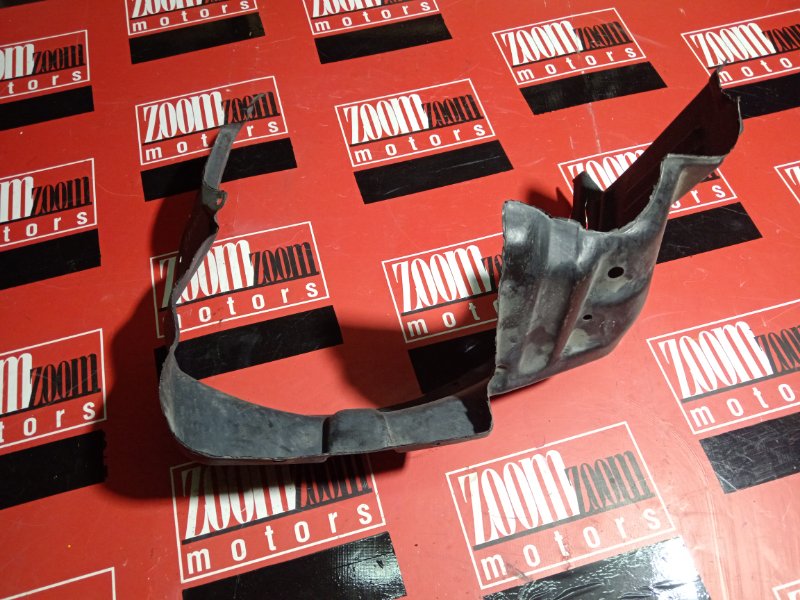 Подкрылок, 1000 рублей, Красноярск