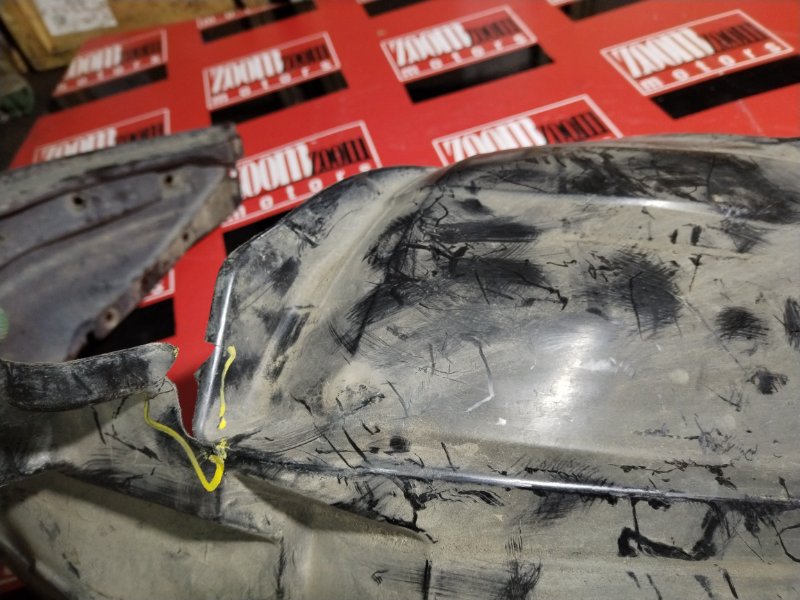 Подкрылок, 2900 рублей, Красноярск