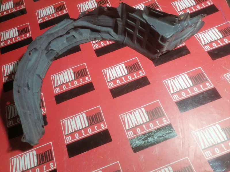 Подкрылок, 300 рублей, Красноярск