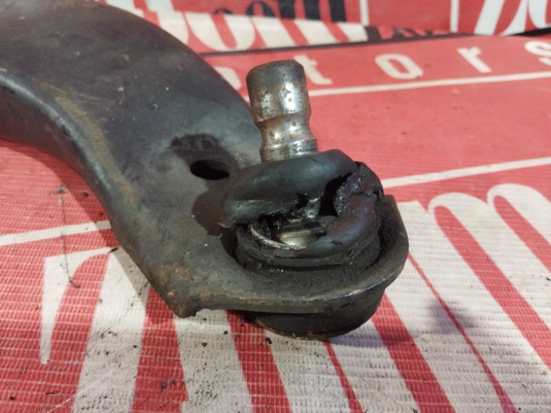 Рычаг подвески нижний, 1000 рублей, Солонцы