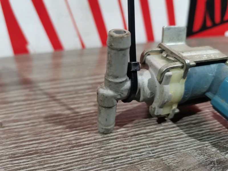 Вакуумный клапан, 500 рублей, Красноярск