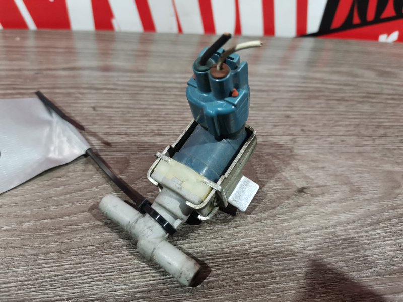 Вакуумный клапан, 500 рублей, Красноярск