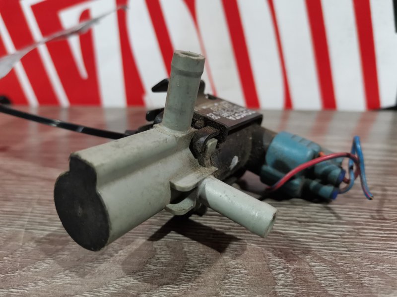 Вакуумный клапан, 500 рублей, Красноярск