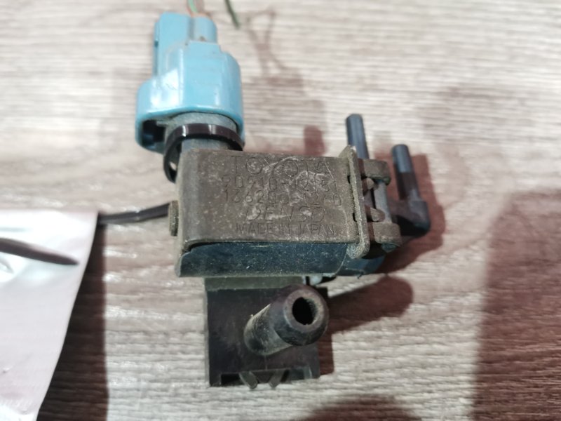 Вакуумный клапан, 500 рублей, Красноярск