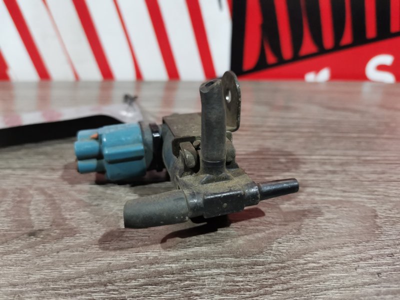 Вакуумный клапан, 1000 рублей, Красноярск