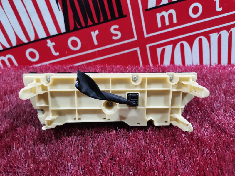 Блок управления климат-контролем, 500 рублей, Красноярск