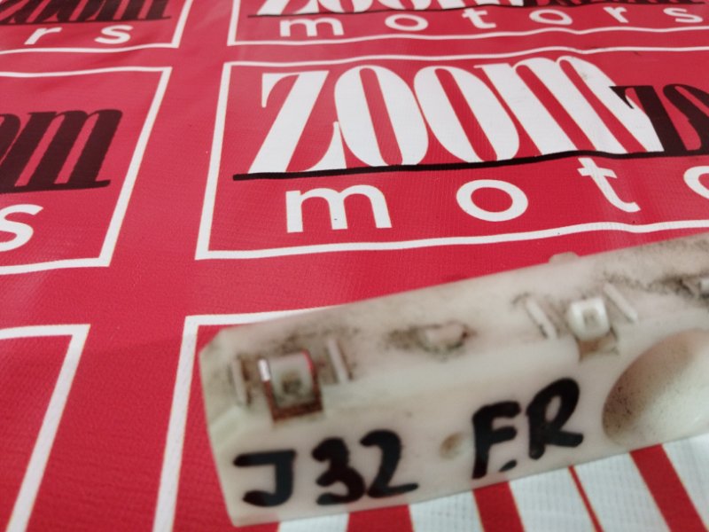 Кронштейн бампера, 500 рублей, Солонцы