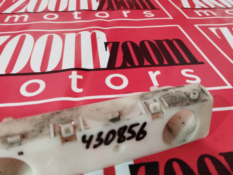 Кронштейн бампера, 500 рублей, Солонцы