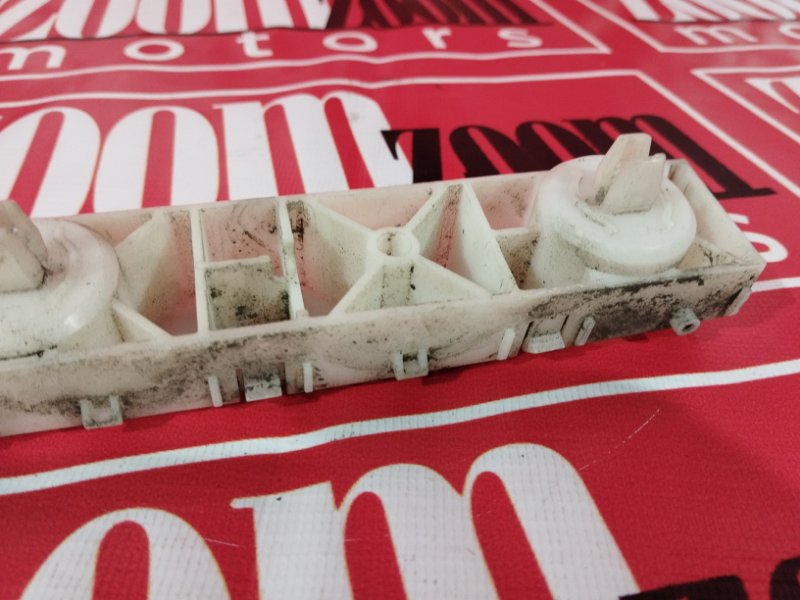 Кронштейн бампера, 500 рублей, Солонцы