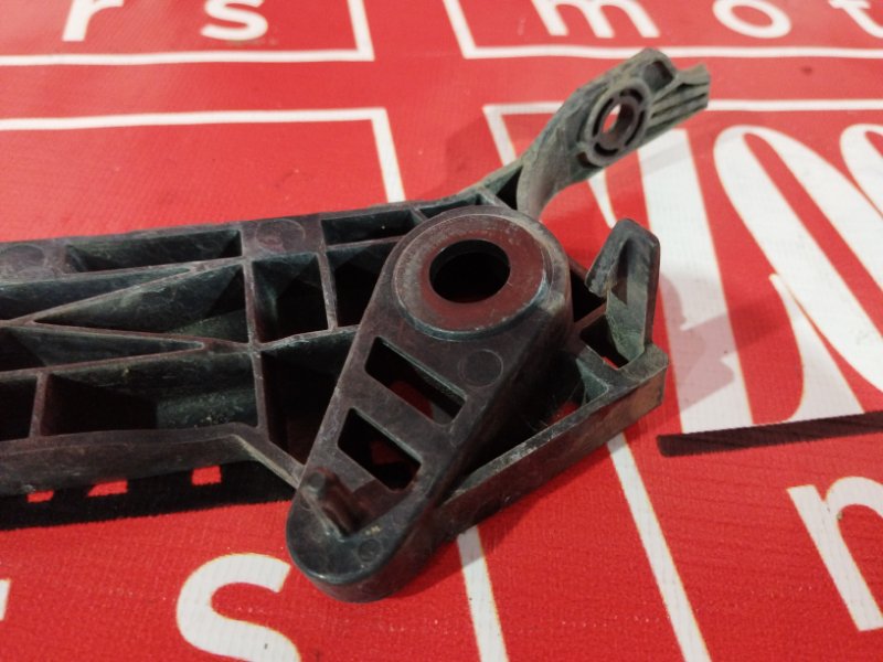 Кронштейн бампера, 1200 рублей, Солонцы