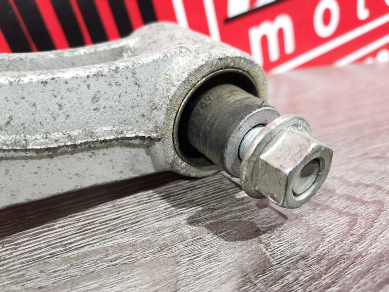 Рычаг подвески нижний, 500 рублей, Солонцы