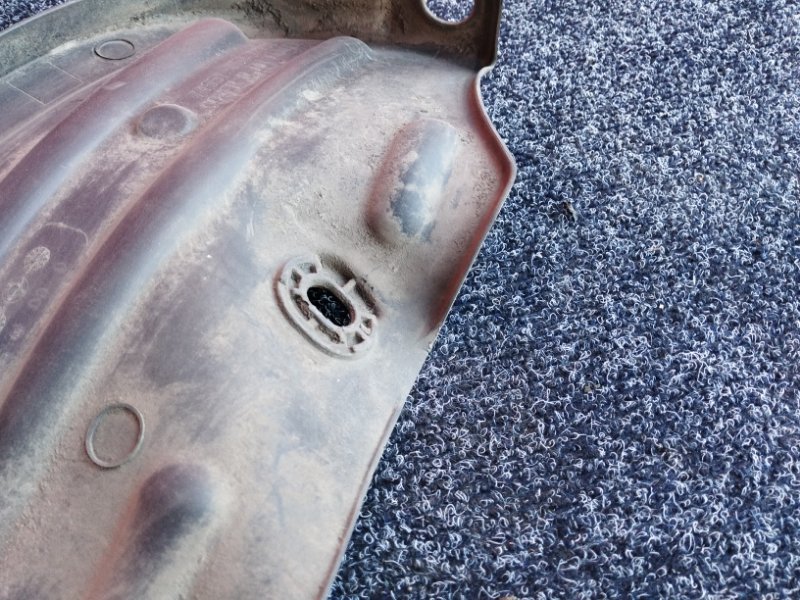 Подкрылок, 800 рублей, Солонцы