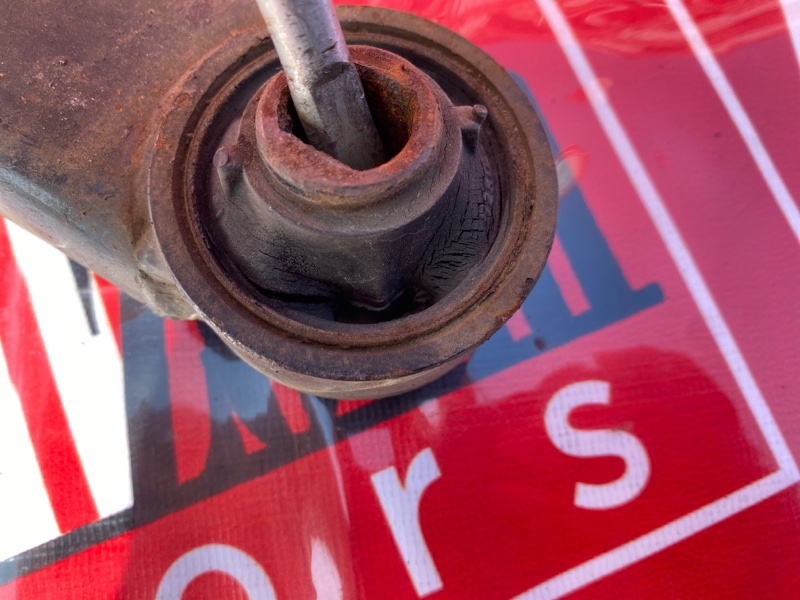 Рычаг подвески нижний, 1000 рублей, Солонцы