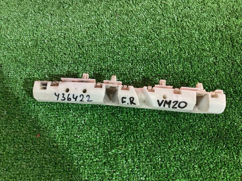 Кронштейн бампера, 1000 рублей, Солонцы