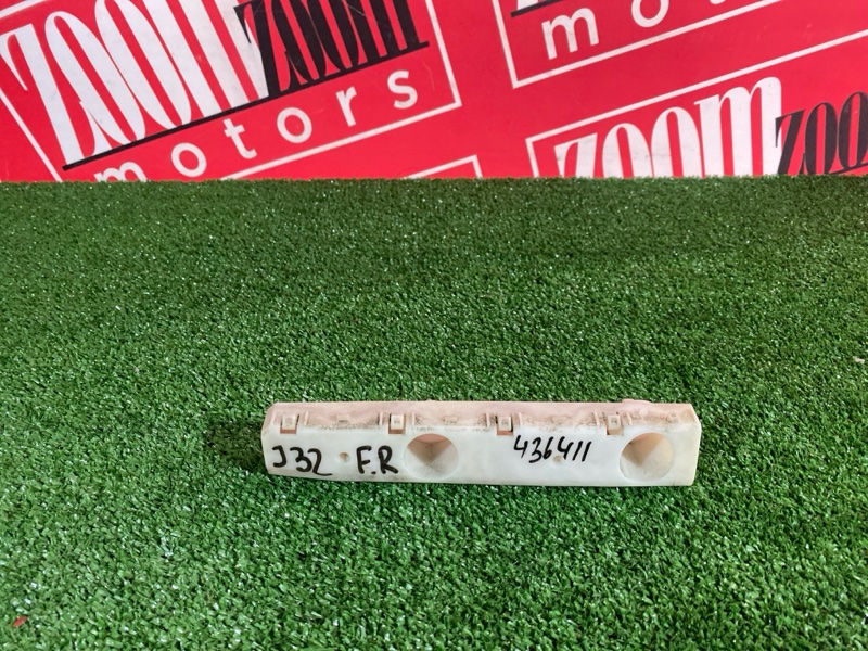 Кронштейн бампера, 500 рублей, Солонцы