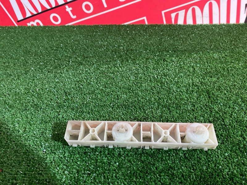 Кронштейн бампера, 500 рублей, Солонцы