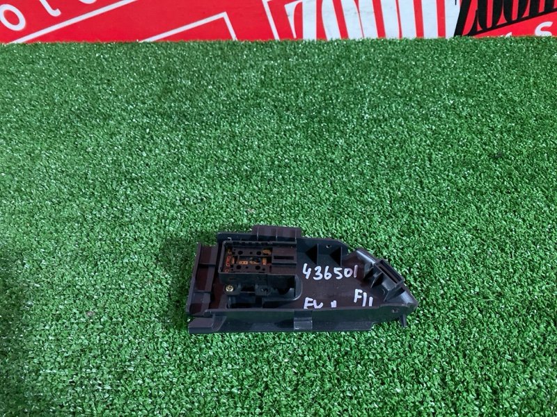 Кнопка управления стеклоподъёмником, 300 рублей, Солонцы