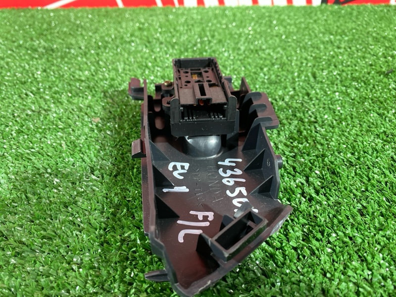 Кнопка управления стеклоподъёмником, 300 рублей, Солонцы