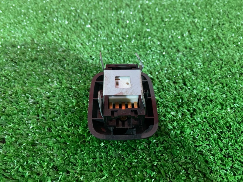 Кнопка управления стеклоподъёмником, 1000 рублей, Солонцы