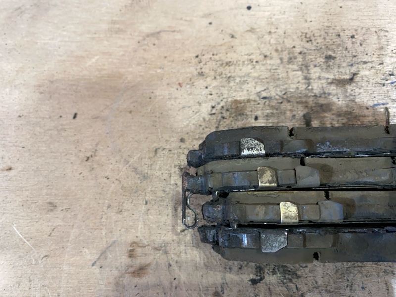 Колодки тормозные, 1000 рублей, Солонцы