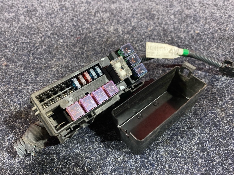 Блок реле и предохранителей, 500 рублей, Солонцы