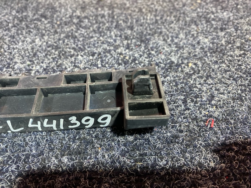 Кронштейн бампера, 1900 рублей, Солонцы