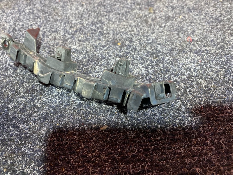 Кронштейн бампера, 1300 рублей, Солонцы