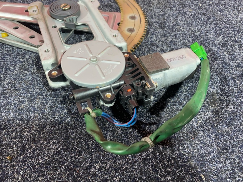 Стеклоподъемник, 1000 рублей, Солонцы