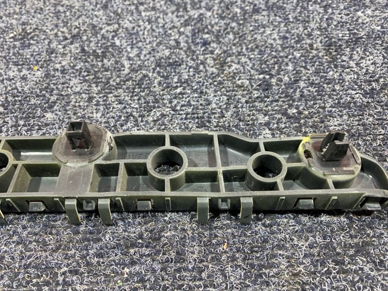 Кронштейн бампера, 2400 рублей, Солонцы