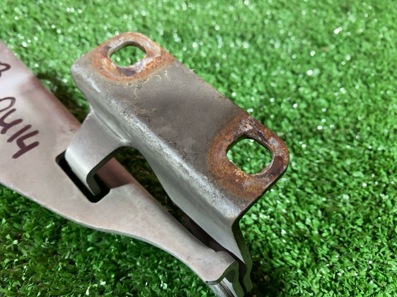 Петля (Шарнир капота), 500 рублей, Солонцы