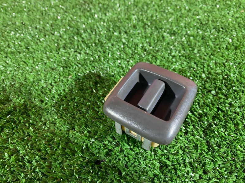 Кнопка управления стеклоподъёмником, 500 рублей, Солонцы