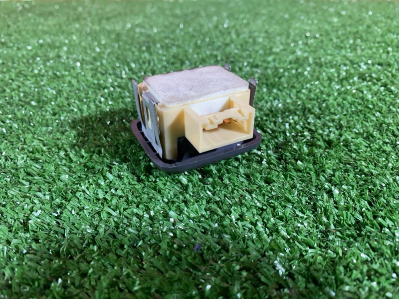 Кнопка управления стеклоподъёмником, 500 рублей, Солонцы