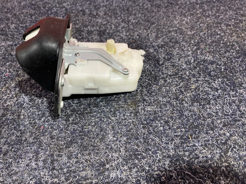 Замок багажника, 1900 рублей, Солонцы