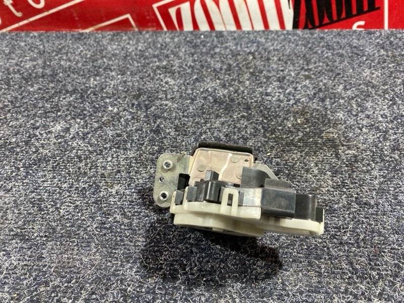 Замок багажника, 1900 рублей, Солонцы